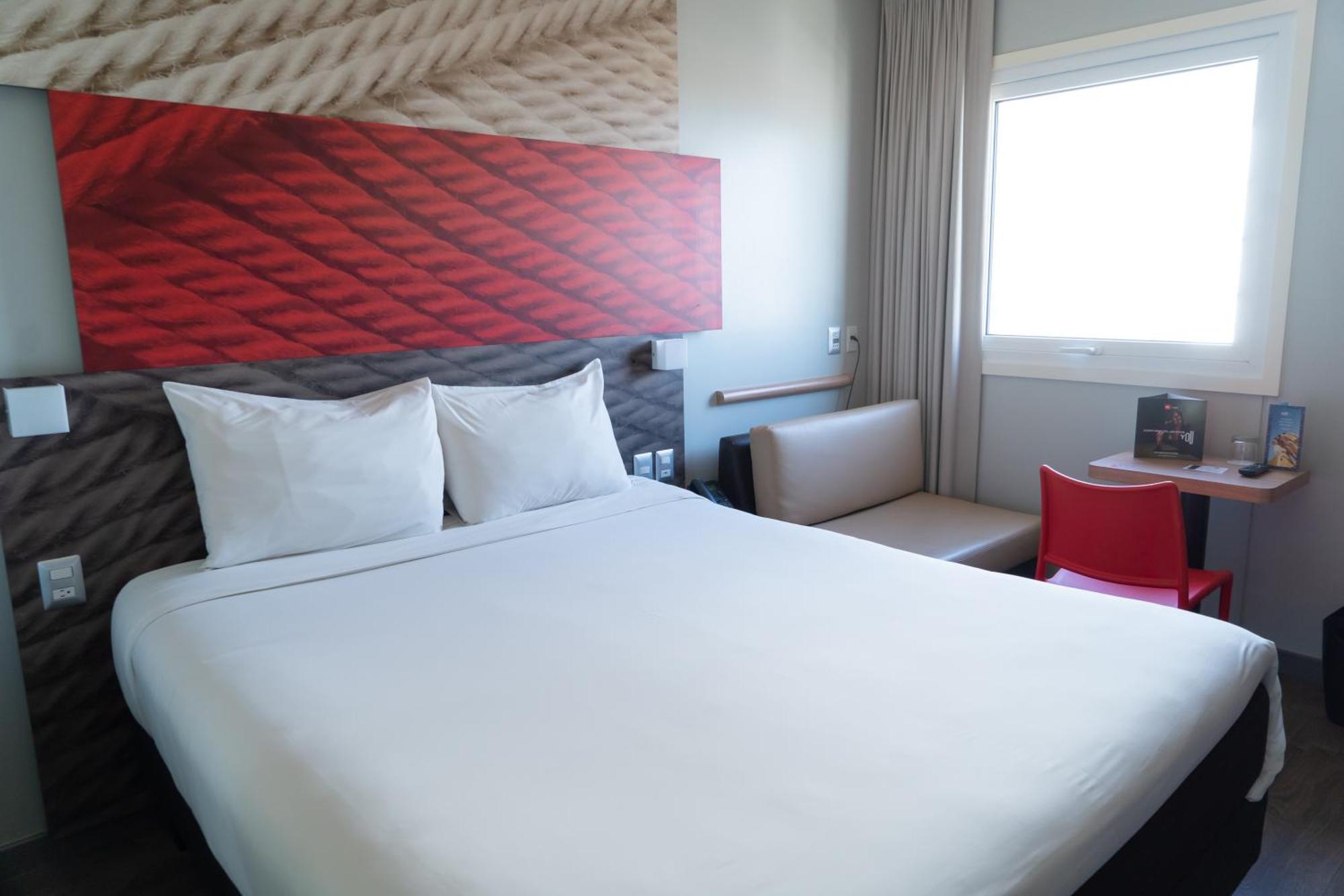 Ibis Trujillo Hotel Exterior photo
